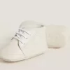 Adidași New Born din piele albă cu stea perforată