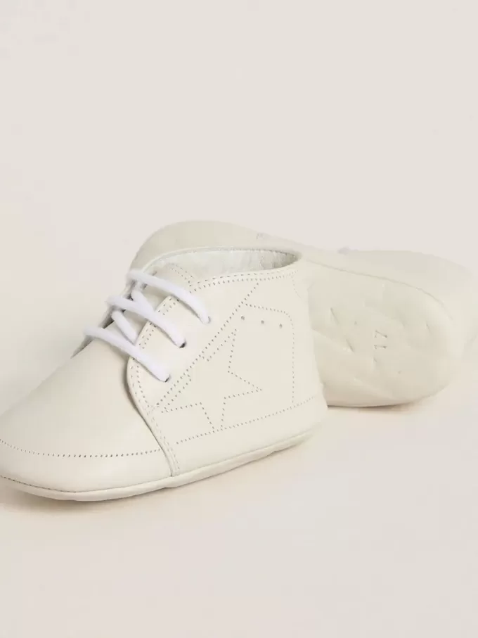 Adidași New Born din piele albă cu stea perforată