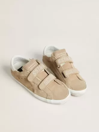 Adidași Old School pentru femei din piele de căprioară bej cu talpă din piele albă Adidași Old School pentru femei din piele de căprioară bej cu talpă din piele albă