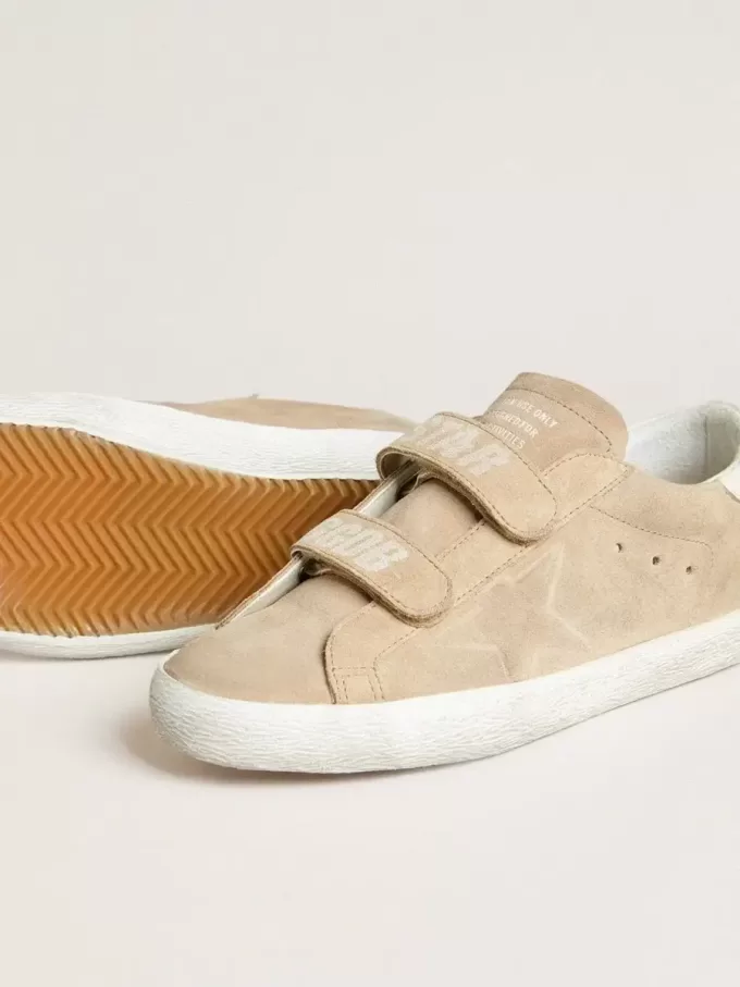 Adidași Old School pentru femei din piele de căprioară bej cu talpă din piele albă Adidași Old School pentru femei din piele de căprioară bej cu talpă din piele albă
