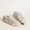 Adidași Super-Star din piele gri-alb cu efect glitter și stea din piele Adidași Super-Star din piele gri-alb cu efect glitter și stea din piele