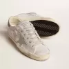 Adidași Super-Star din piele gri-alb cu efect glitter și stea din piele Adidași Super-Star din piele gri-alb cu efect glitter și stea din piele