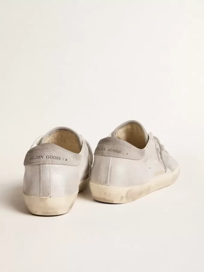 Adidași Super-Star din piele gri-alb cu efect glitter și stea din piele Adidași Super-Star din piele gri-alb cu efect glitter și stea din piele