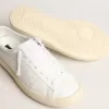 Adidași sustenabili Yatay Model 1B cu parte superioară albă din materiale biologice și Y alb Adidași sustenabili Yatay Model 1B cu parte superioară albă din materiale biologice și Y alb