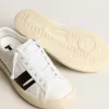 Adidași sustenabili Yatay Model 1B cu parte superioară albă din materiale biologice și Y negru Adidași sustenabili Yatay Model 1B cu parte superioară albă din materiale biologice și Y negru