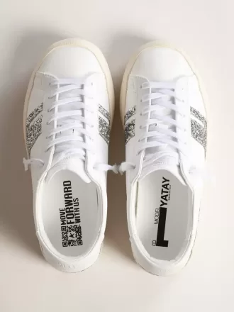 Adidași sustenabili Yatay Model 1B cu parte superioară albă pe bază biologică și sclipici argintiu reciclat Y Adidași sustenabili Yatay Model 1B cu parte superioară albă pe bază biologică și sclipici argintiu reciclat Y