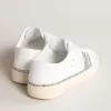 Adidași sustenabili Yatay Model 1B cu parte superioară albă pe bază biologică și sclipici argintiu reciclat Y Adidași sustenabili Yatay Model 1B cu parte superioară albă pe bază biologică și sclipici argintiu reciclat Y