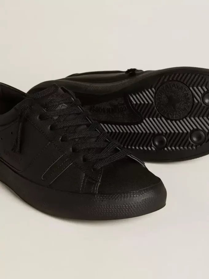 Adidași sustenabili Yatay Model 1B cu parte superioară din materiale biologice și Y negru Adidași sustenabili Yatay Model 1B cu parte superioară din materiale biologice și Y negru
