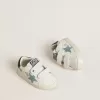 Baby School din piele nappa albă cu stea din piele de căprioară albastră deschisă și motiv tenis Baby School din piele nappa albă cu stea din piele de căprioară albastră deschisă și motiv tenis