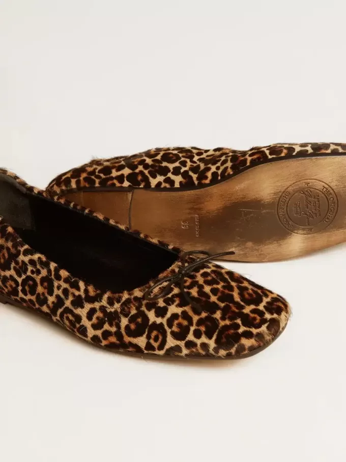 Balerini Amy din piele de ponei bej cu imprimeu leopard