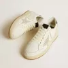Ball Star cu stea din piele de căprioară gri-gheață și călcâi din piele neagră lucioasă Ball Star cu stea din piele de căprioară gri-gheață și călcâi din piele neagră lucioasă
