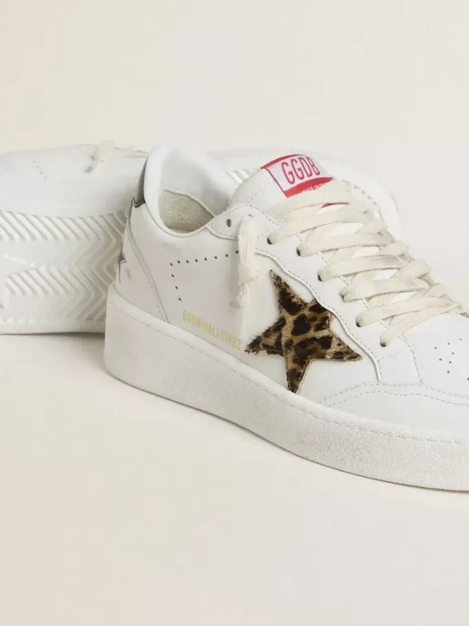 Ball Star cu stea din piele de ponei cu imprimeu leopard și călcâi din piele laminată neagră Ball Star cu stea din piele de ponei cu imprimeu leopard și călcâi din piele laminată neagră