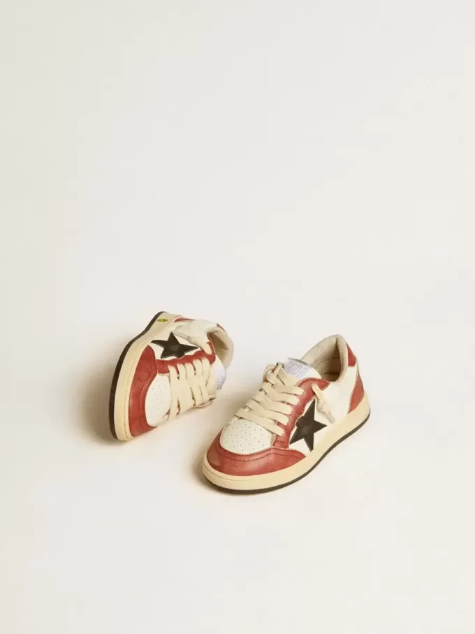 Ball Star Junior din piele nappa cu stea neagră și inserții din piele roșie Ball Star Junior din piele nappa cu stea neagră și inserții din piele roșie