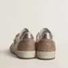 Ball Star LTD din piele nappa albă și piele de căprioară roz vechi, cu stea din piele argintie metalică și bandă pe călcâi