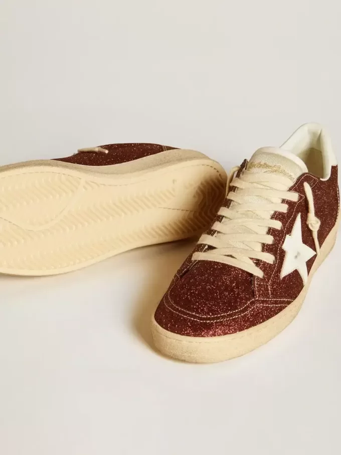 Ball Star în culoarea burgundy glitter, cu stea din piele albă și bandă pe călcâi Ball Star în culoarea burgundy glitter, cu stea din piele albă și bandă pe călcâi