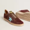 Ball Star pentru bărbați, din piele de căprioară roșu închis, cu stea albastră deschisă și bandă pe călcâi Ball Star pentru bărbați, din piele de căprioară roșu închis, cu stea albastră deschisă și bandă pe călcâi