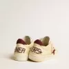 Ball Star pentru bărbați, din piele nappa bej, cu stea din plasă burgund și bandă la călcâi Ball Star pentru bărbați, din piele nappa bej, cu stea din plasă burgund și bandă la călcâi