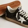 Ball Star pentru femei din piele de căprioară neagră cu stea din piele albă Ball Star pentru femei din piele de căprioară neagră cu stea din piele albă