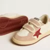 Ball Star Teen din piele nappa și piele întoarsă, cu stea roșie și inimă roșie brodată Ball Star Teen din piele nappa și piele întoarsă, cu stea roșie și inimă roșie brodată