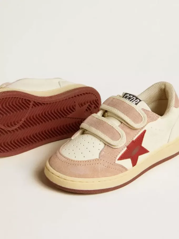 Ball Star Teen din piele nappa și piele întoarsă, cu stea roșie și inimă roșie brodată Ball Star Teen din piele nappa și piele întoarsă, cu stea roșie și inimă roșie brodată