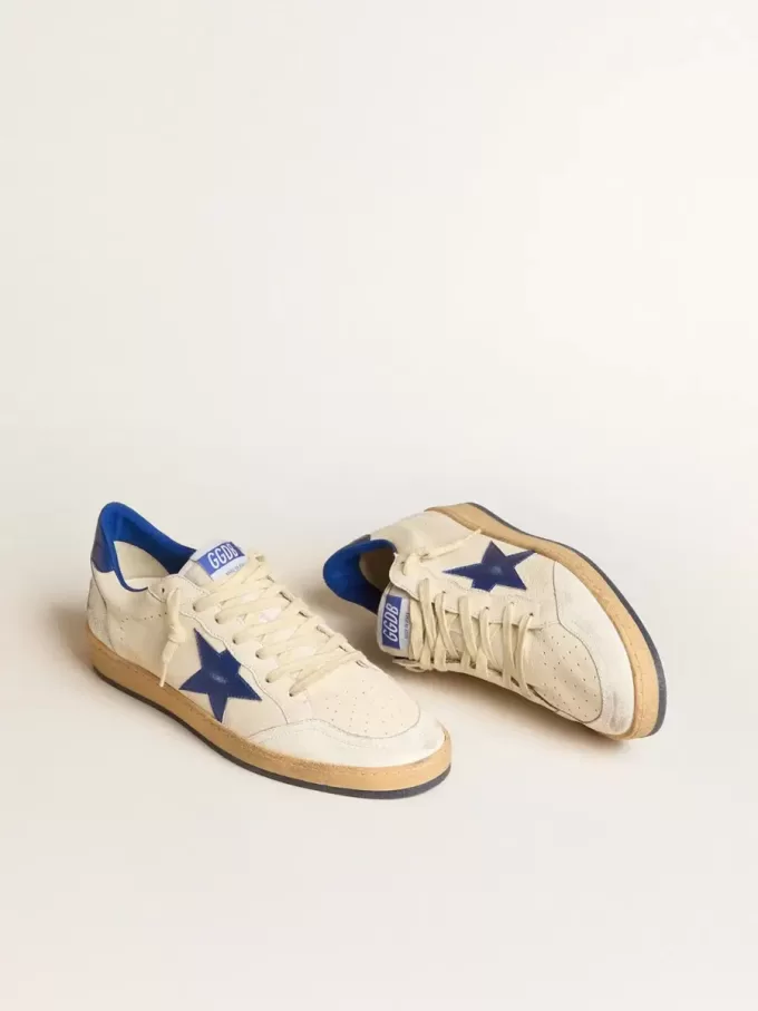 Ball Star Wishes pentru bărbați, din piele nappa albă, cu o stea albastră strălucitoare și bandă pe călcâi Ball Star Wishes pentru bărbați, din piele nappa albă, cu o stea albastră strălucitoare și bandă pe călcâi