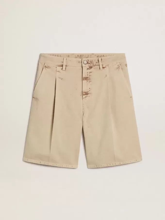 Bermude pentru bărbați din denim bej, cu finisaj uzat Bermude pentru bărbați din denim bej, cu finisaj uzat