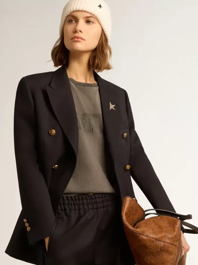 Blazer albastru închis cu două rânduri de nasturi pentru femei Blazer albastru închis cu două rânduri de nasturi pentru femei