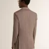 Blazer bărbătesc bej din amestec de lână, cu două rânduri de nasturi Blazer bărbătesc bej din amestec de lână, cu două rânduri de nasturi