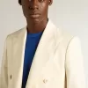 Blazer crem pentru bărbați, cu două rânduri de nasturi Blazer crem pentru bărbați, cu două rânduri de nasturi