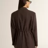 Blazer cu două rânduri de nasturi pentru femei, din lână maro închis, cu model cu dungi subțiri Blazer cu două rânduri de nasturi pentru femei, din lână maro închis, cu model cu dungi subțiri
