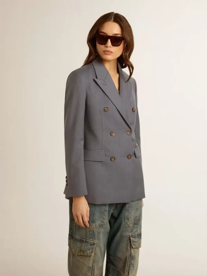 Blazer cu două rânduri de nasturi pentru femei, în culoarea albastru deschis Blazer cu două rânduri de nasturi pentru femei, în culoarea albastru deschis