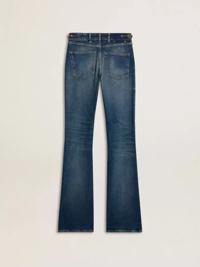 Blugi bootcut pentru femei, cu spălare vintage și detalii metalice Blugi bootcut pentru femei, cu spălare vintage și detalii metalice