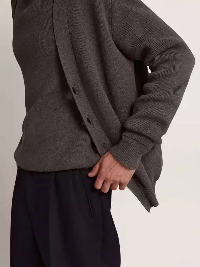 Cardigan pentru bărbați din bumbac gri melanj, cu logo pe spate Cardigan pentru bărbați din bumbac gri melanj, cu logo pe spate