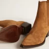Cizme Debbie din piele de căprioară maro