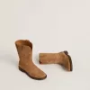 Cizme Wish Junior din piele de căprioară camel cu broderie în formă de stea Cizme Wish Junior din piele de căprioară camel cu broderie în formă de stea
