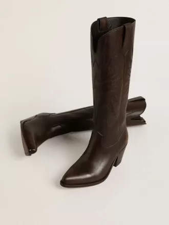 Cizme Wish Star din piele maro închis cu broderie ton pe ton în formă de stea Cizme Wish Star din piele maro închis cu broderie ton pe ton în formă de stea