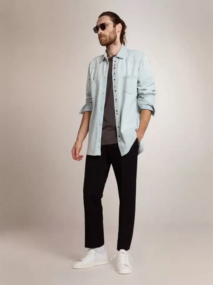 Cămașă din denim albă pentru bărbați, cu ținte ciocănite Cămașă din denim albă pentru bărbați, cu ținte ciocănite