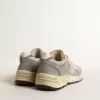 Dad-Star pentru femei din piele de căprioară și plasă argintie, cu stea și călcâi din piele albă Dad-Star pentru femei din piele de căprioară și plasă argintie, cu stea și călcâi din piele albă
