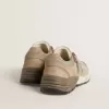 Dad-Star pentru femei, din plasă bej și piele întoarsă, cu stea din piele argintie Dad-Star pentru femei, din plasă bej și piele întoarsă, cu stea din piele argintie