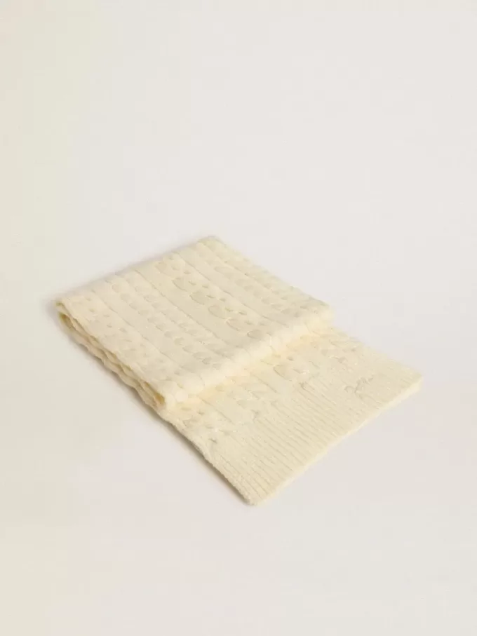 Eșarfă albă din lână cu broderie Eșarfă albă din lână cu broderie