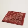 Eșarfă burgund cu model paisley