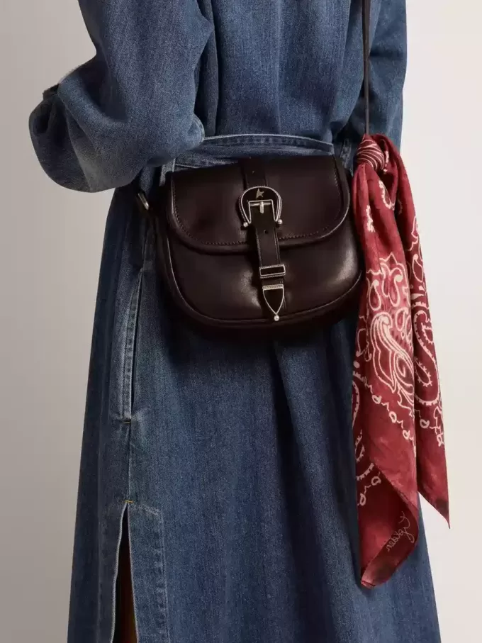 Eșarfă burgund cu model paisley