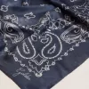 Eșarfă Golden Collection albastru denim cu model paisley Eșarfă Golden Collection albastru denim cu model paisley