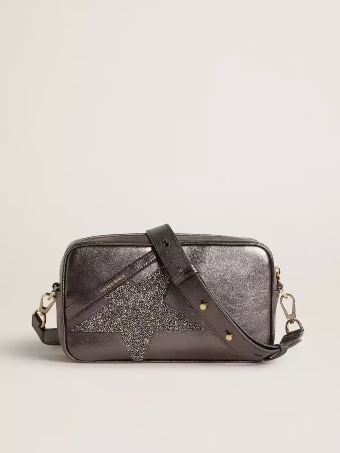 Geantă Star din piele metalizată gri cu stea din cristal Swarovski Geantă Star din piele metalizată gri cu stea din cristal Swarovski