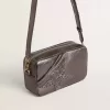 Geantă Star din piele metalizată gri cu stea din cristal Swarovski Geantă Star din piele metalizată gri cu stea din cristal Swarovski