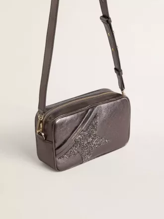 Geantă Star din piele metalizată gri cu stea din cristal Swarovski