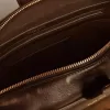 Geantă Vita din piele neagră cu aspect uzat și detalii aurii