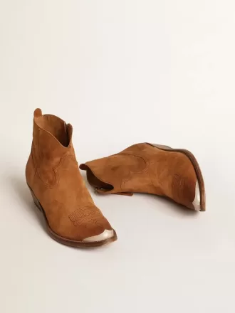 Ghete tinere din piele de căprioară de culoare coniac