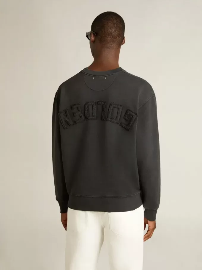 Hanorac negru spălat, cu logo inversat pe spate – Jersey Capsule Hanorac negru spălat, cu logo inversat pe spate – Jersey Capsule