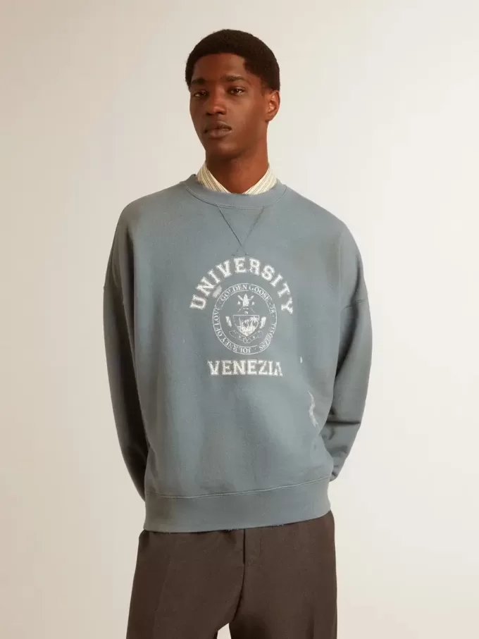 Hanorac oversized în culoarea albastru deschis, cu finisaj uzat Hanorac oversized în culoarea albastru deschis, cu finisaj uzat